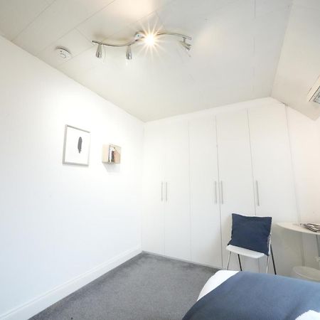 Airport Comfy Stay Harmondsworth Extérieur photo
