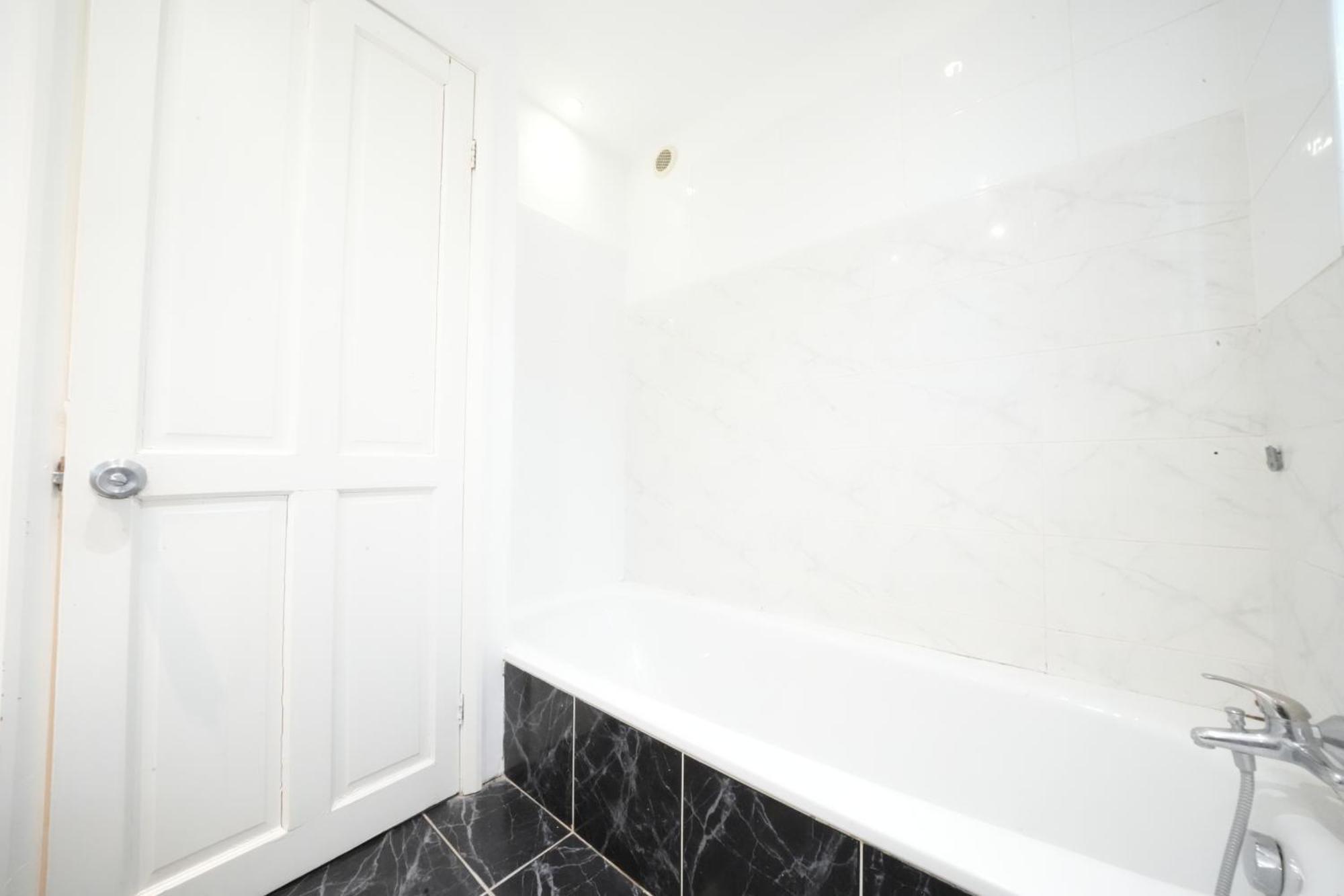Airport Comfy Stay Harmondsworth Extérieur photo