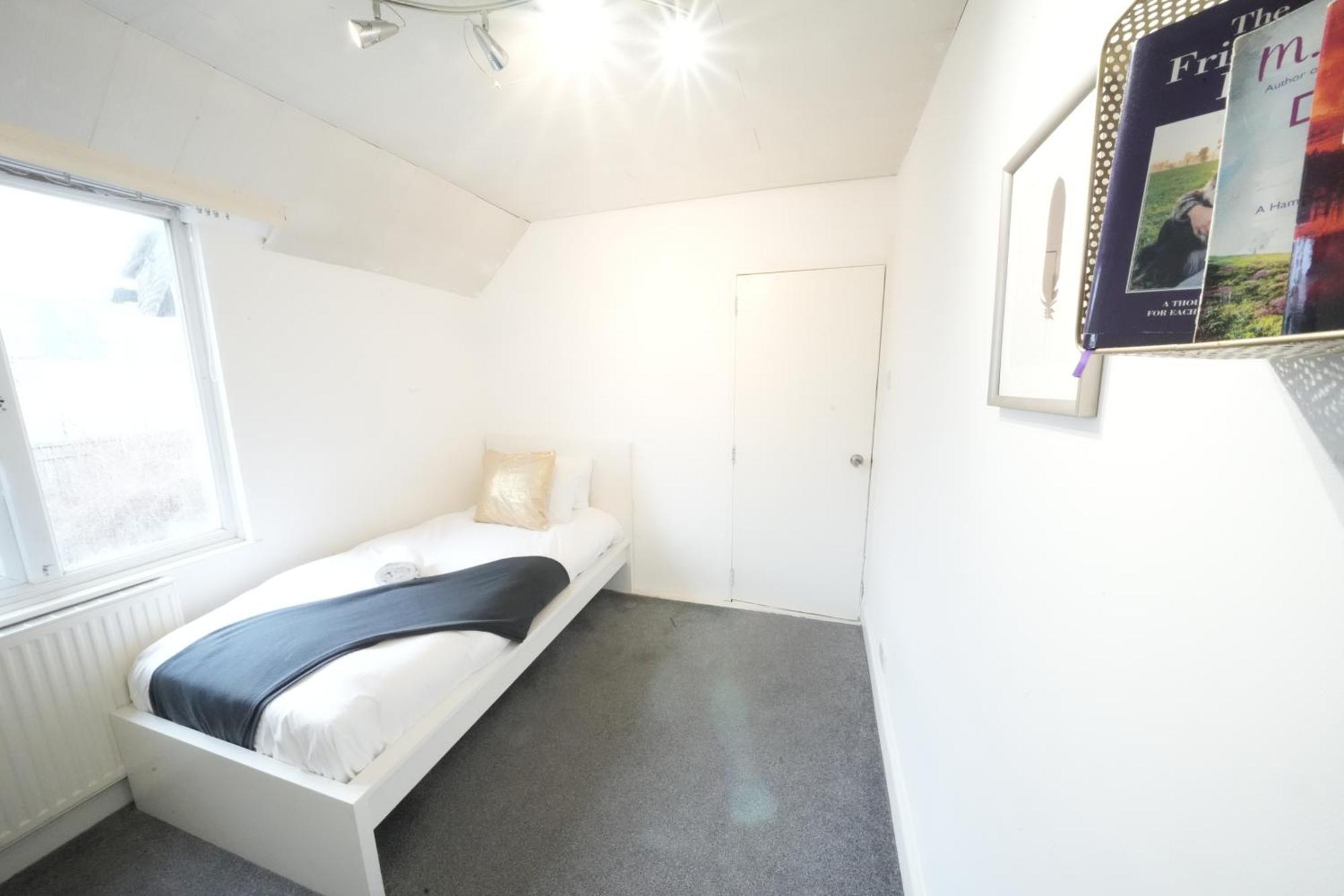 Airport Comfy Stay Harmondsworth Extérieur photo