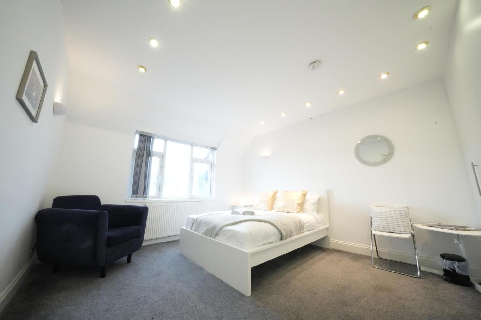 Airport Comfy Stay Harmondsworth Extérieur photo
