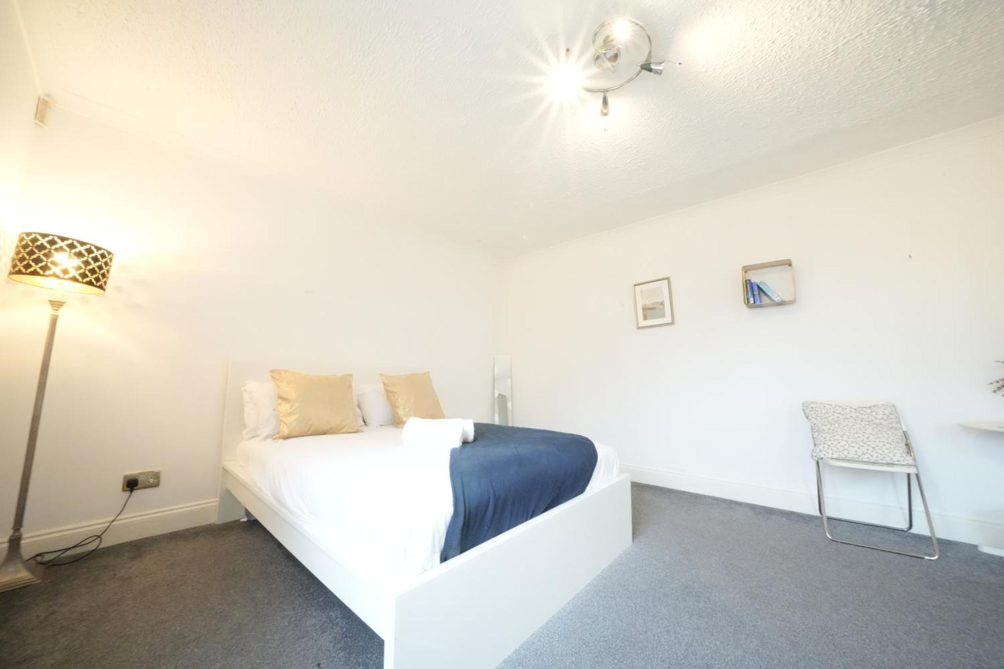 Airport Comfy Stay Harmondsworth Extérieur photo